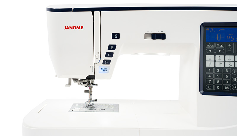 Janome Skyline S6 Expansive workspace